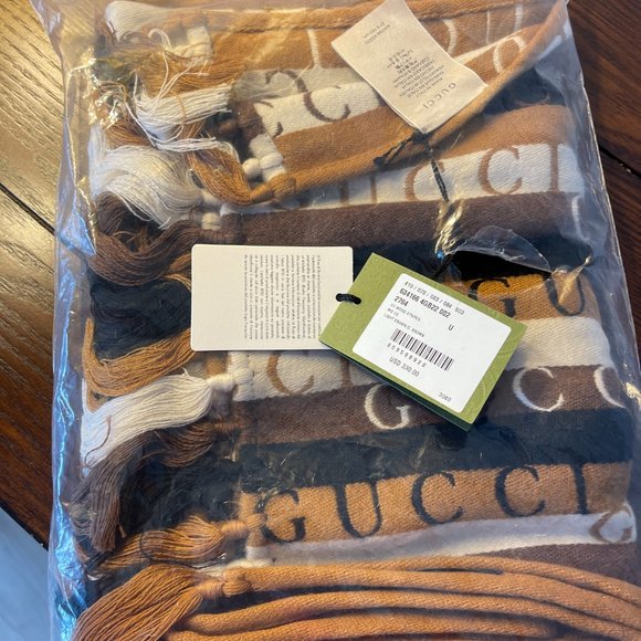 Gucci 634166 4GB22 SC Woodstripes Wool Scarf, 37cm X 180cm - Picture 6 of 16